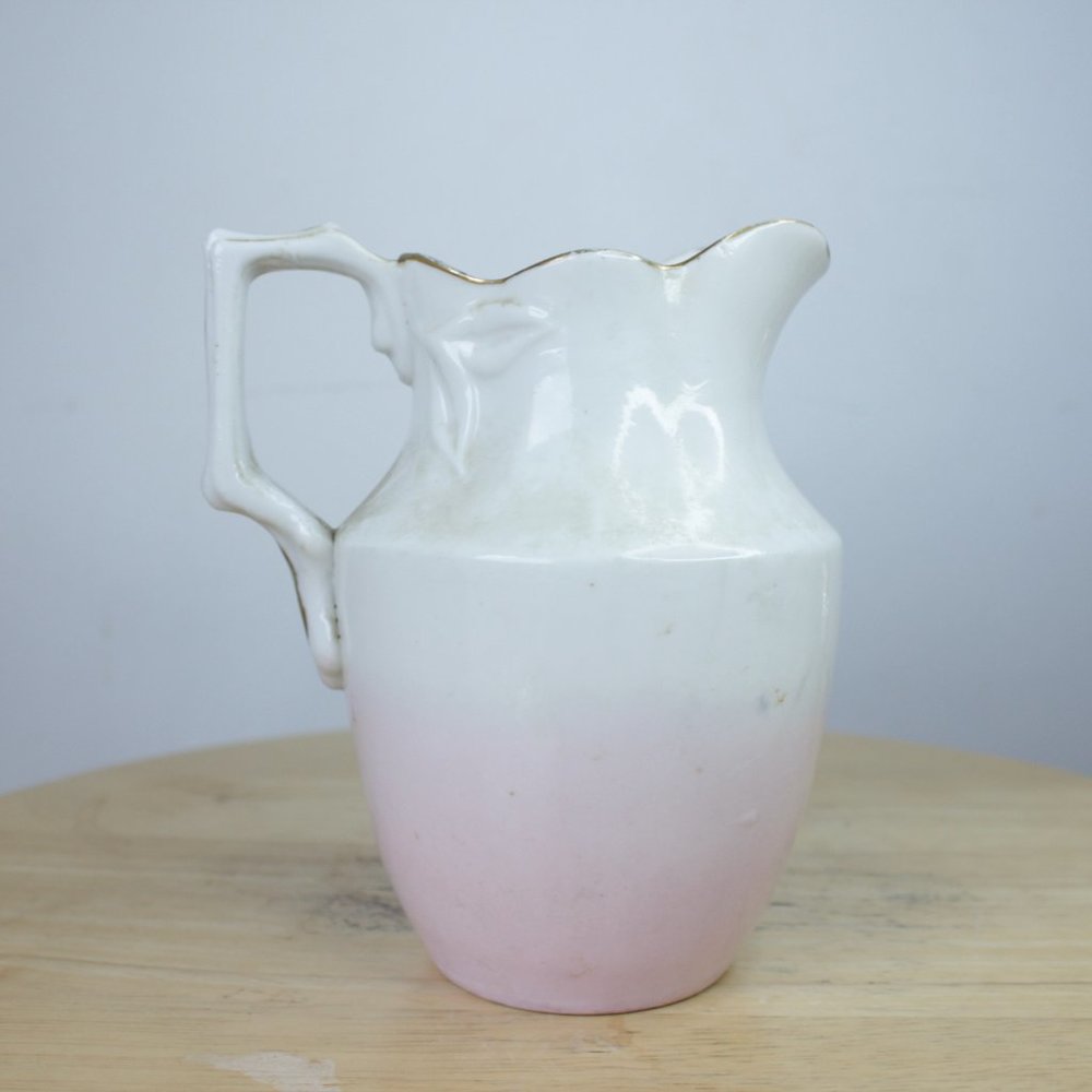 • the vintage decorative pitcher - Picture 5 of 8